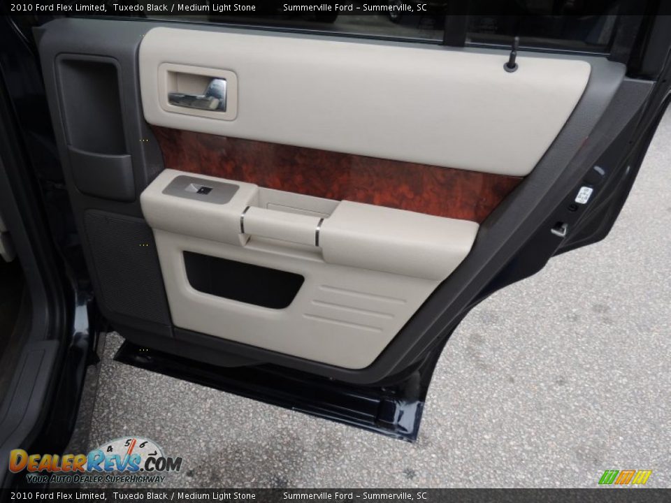 2010 Ford Flex Limited Tuxedo Black / Medium Light Stone Photo #13