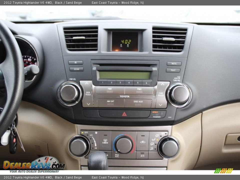 2012 Toyota Highlander V6 4WD Black / Sand Beige Photo #11