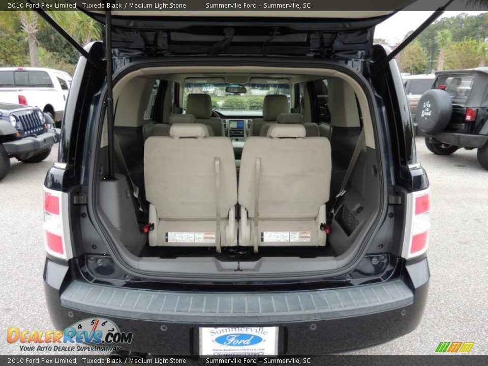 2010 Ford Flex Limited Tuxedo Black / Medium Light Stone Photo #17