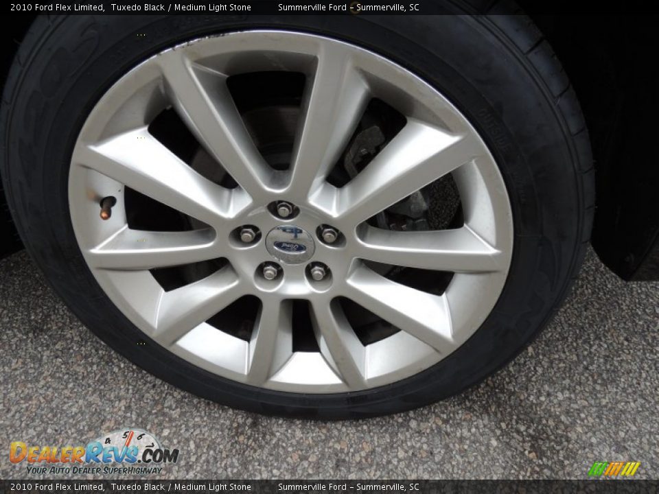 2010 Ford Flex Limited Tuxedo Black / Medium Light Stone Photo #19
