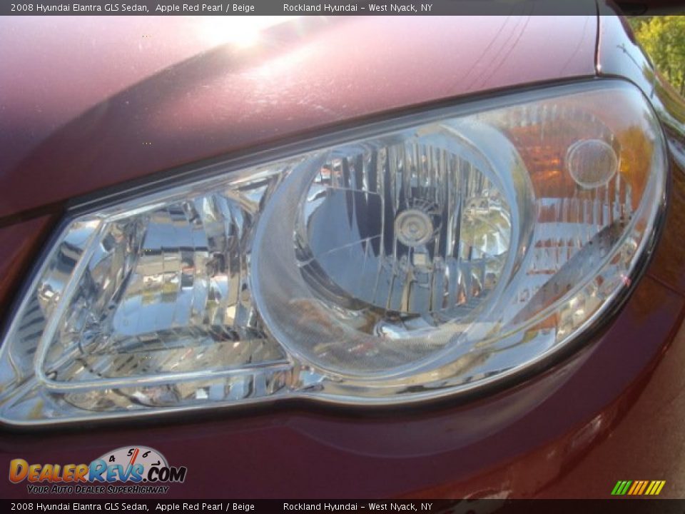 2008 Hyundai Elantra GLS Sedan Apple Red Pearl / Beige Photo #29
