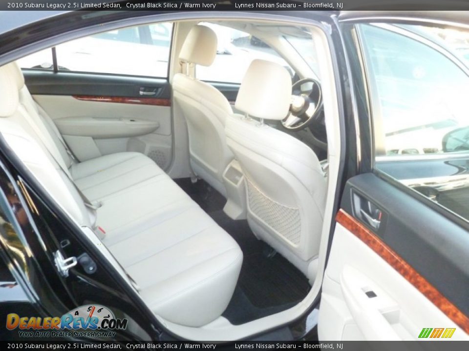 2010 Subaru Legacy 2.5i Limited Sedan Crystal Black Silica / Warm Ivory Photo #10