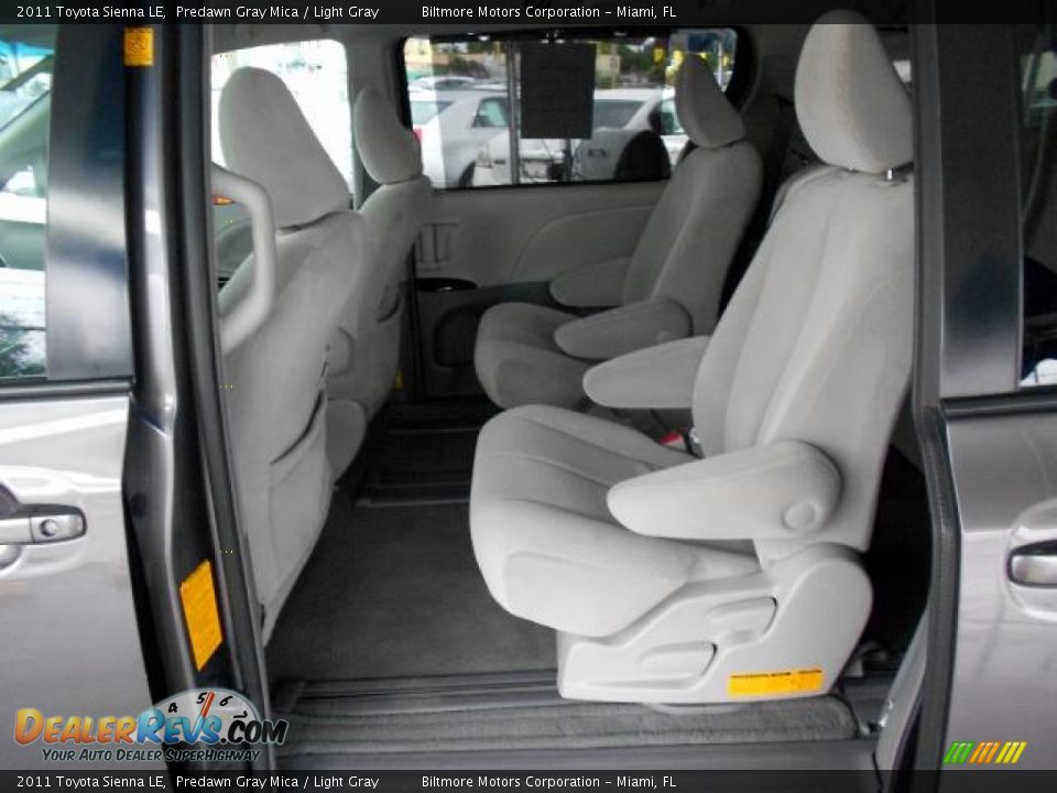 2011 Toyota Sienna LE Predawn Gray Mica / Light Gray Photo #10