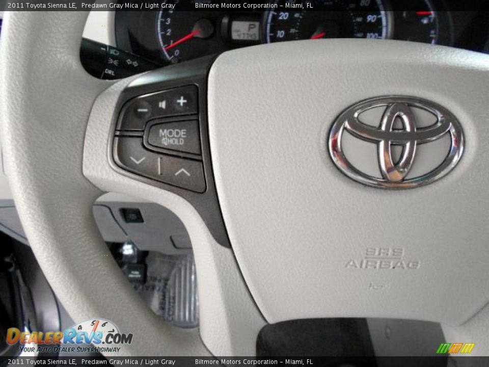 2011 Toyota Sienna LE Predawn Gray Mica / Light Gray Photo #24