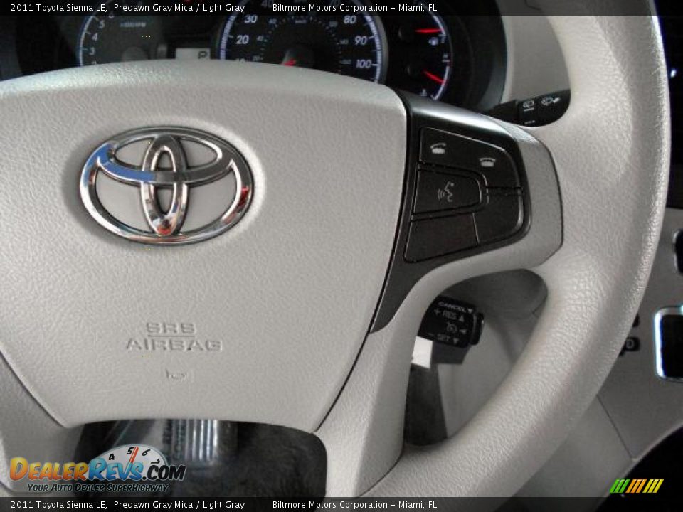 2011 Toyota Sienna LE Predawn Gray Mica / Light Gray Photo #25
