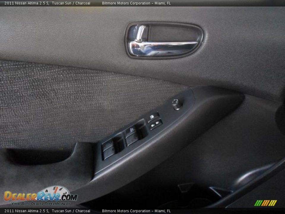 2011 Nissan Altima 2.5 S Tuscan Sun / Charcoal Photo #22