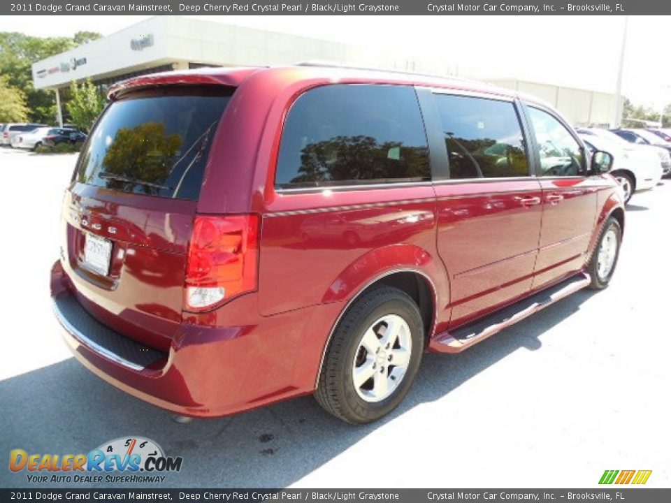 2011 Dodge Grand Caravan Mainstreet Deep Cherry Red Crystal Pearl / Black/Light Graystone Photo #10