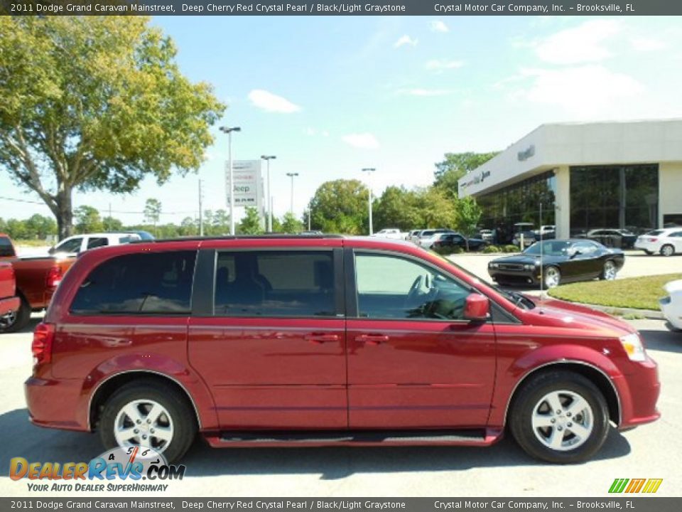 2011 Dodge Grand Caravan Mainstreet Deep Cherry Red Crystal Pearl / Black/Light Graystone Photo #11