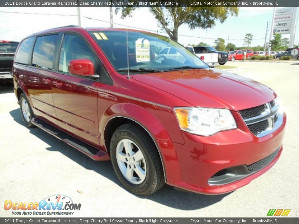 2011 Dodge Grand Caravan Mainstreet Deep Cherry Red Crystal Pearl / Black/Light Graystone Photo #12