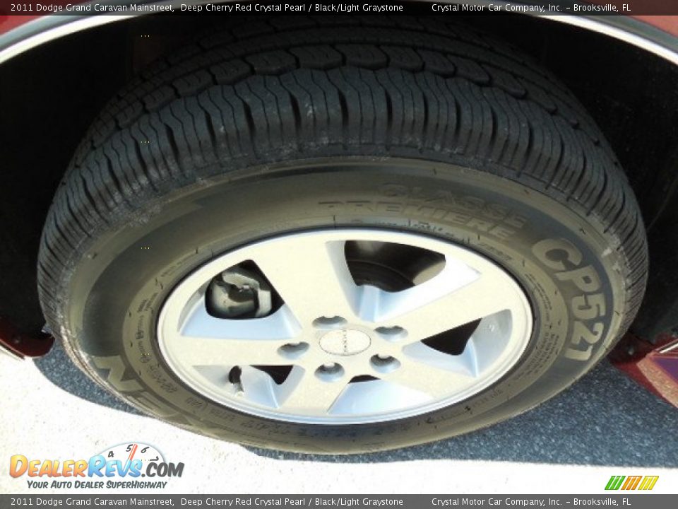 2011 Dodge Grand Caravan Mainstreet Deep Cherry Red Crystal Pearl / Black/Light Graystone Photo #16
