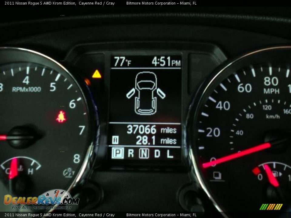 2011 Nissan Rogue S AWD Krom Edition Cayenne Red / Gray Photo #18