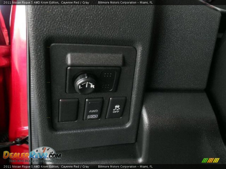 2011 Nissan Rogue S AWD Krom Edition Cayenne Red / Gray Photo #20