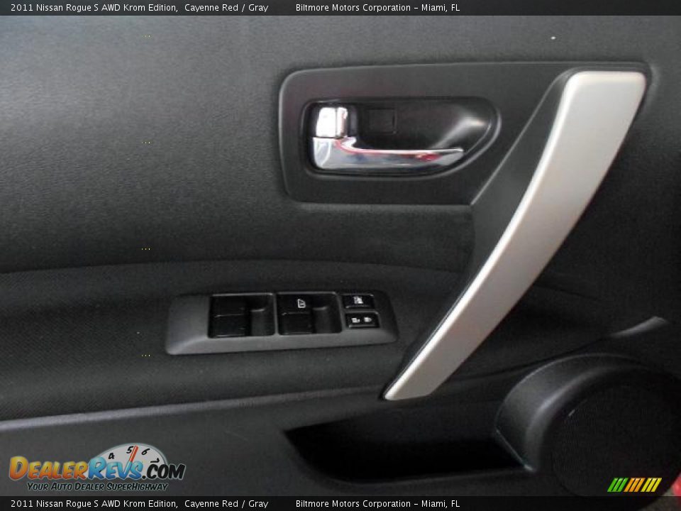 2011 Nissan Rogue S AWD Krom Edition Cayenne Red / Gray Photo #26