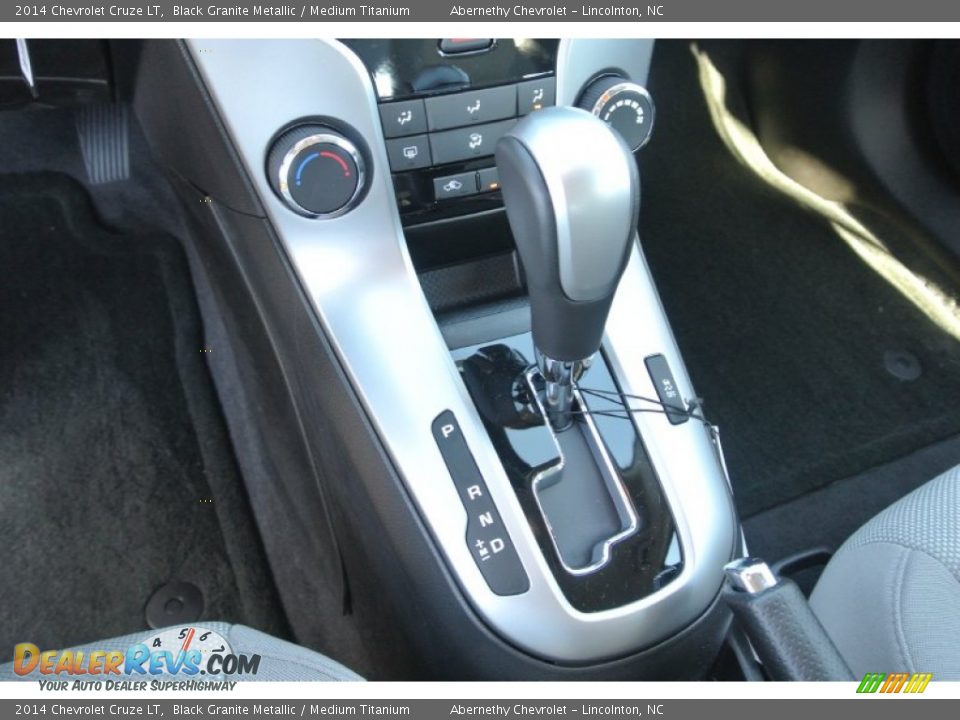 2014 Chevrolet Cruze LT Black Granite Metallic / Medium Titanium Photo #10