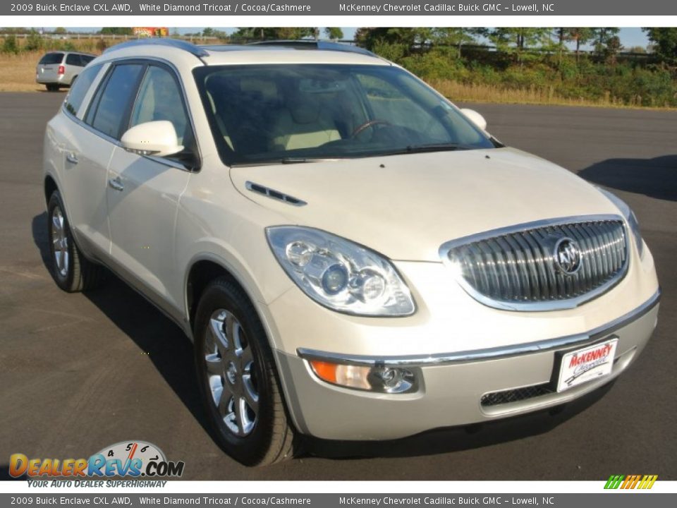 2009 Buick Enclave CXL AWD White Diamond Tricoat / Cocoa/Cashmere Photo #1