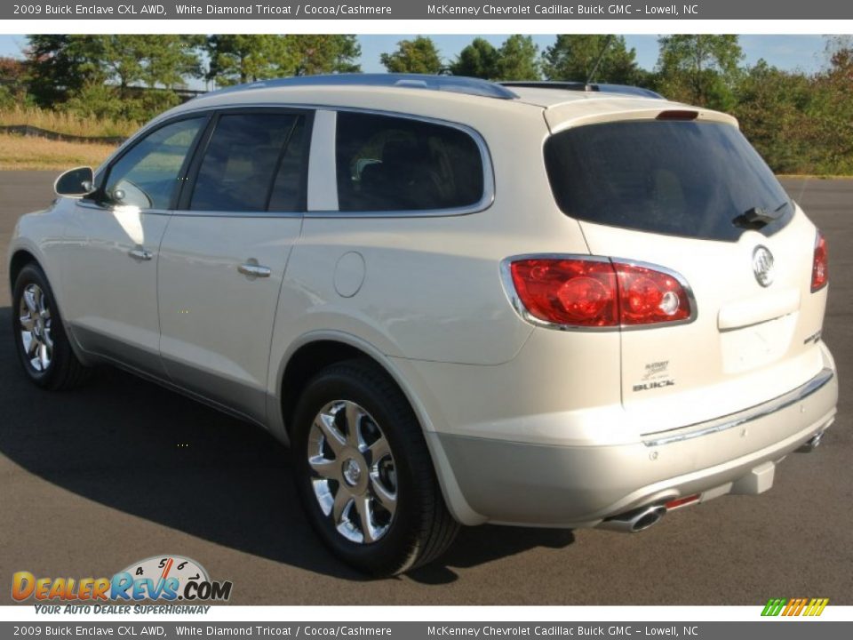 2009 Buick Enclave CXL AWD White Diamond Tricoat / Cocoa/Cashmere Photo #4