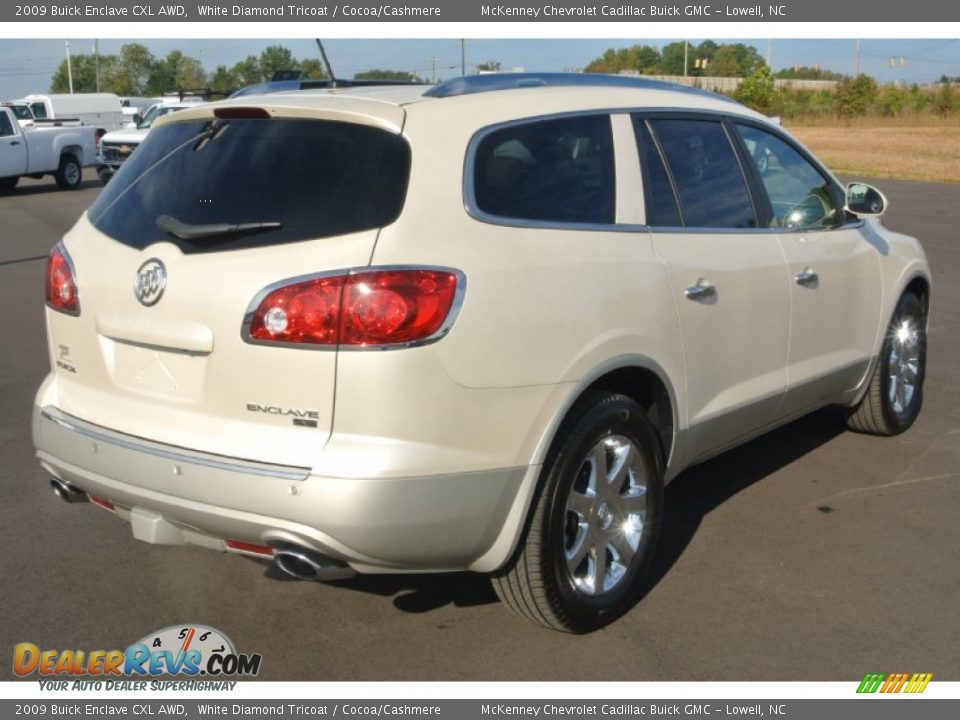 2009 Buick Enclave CXL AWD White Diamond Tricoat / Cocoa/Cashmere Photo #5