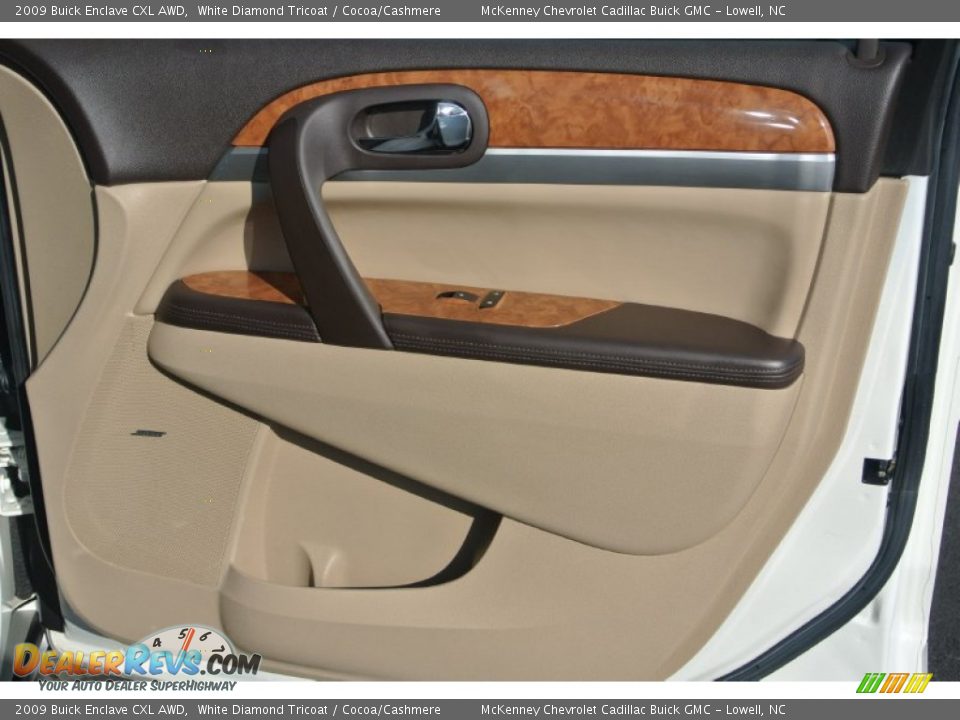 2009 Buick Enclave CXL AWD White Diamond Tricoat / Cocoa/Cashmere Photo #23