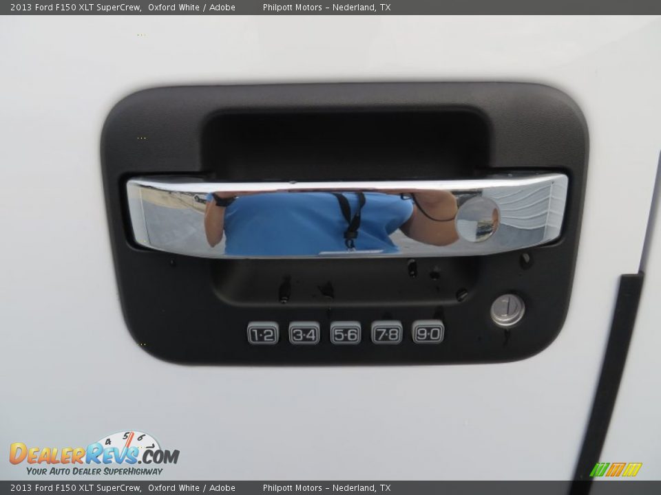 2013 Ford F150 XLT SuperCrew Oxford White / Adobe Photo #15