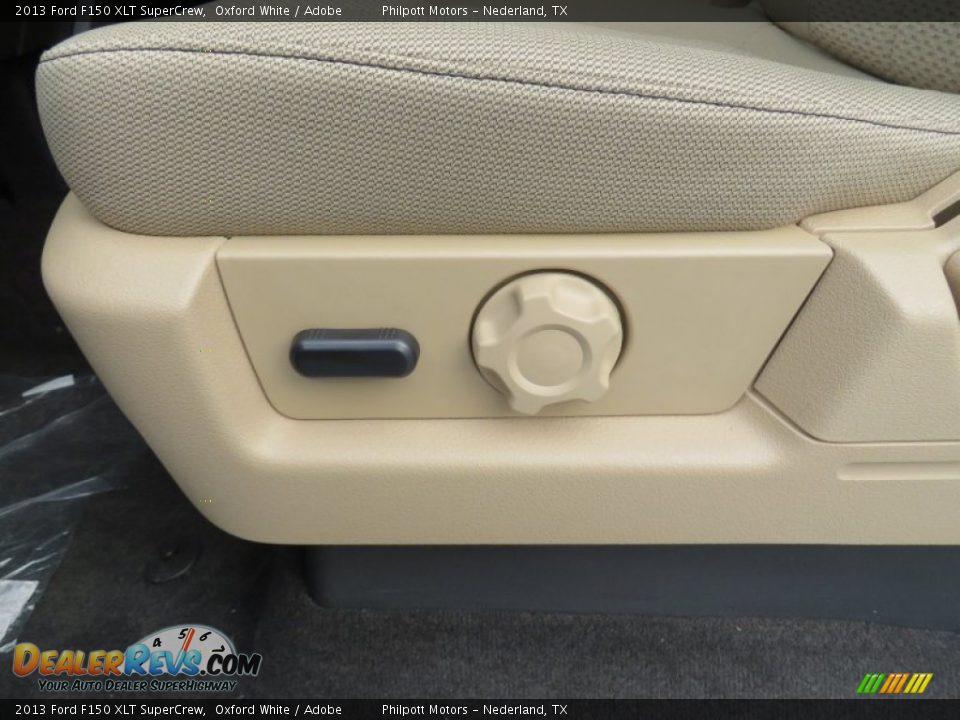 2013 Ford F150 XLT SuperCrew Oxford White / Adobe Photo #32