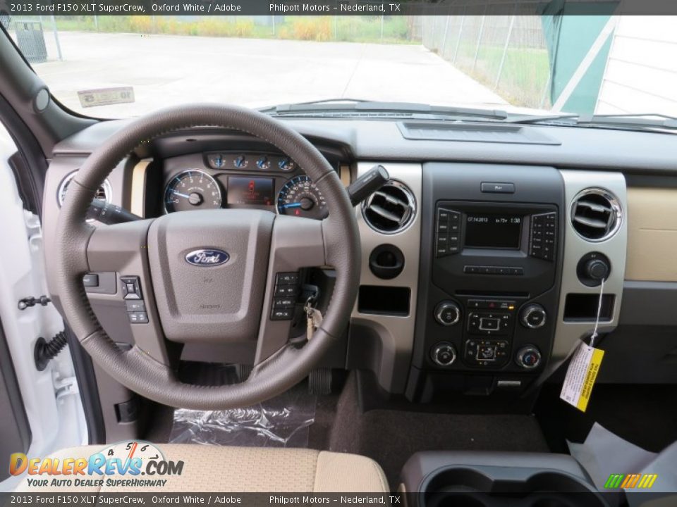 2013 Ford F150 XLT SuperCrew Oxford White / Adobe Photo #33