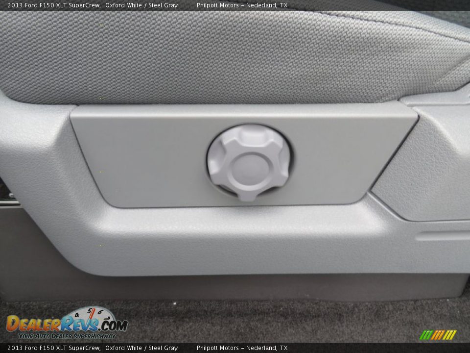 2013 Ford F150 XLT SuperCrew Oxford White / Steel Gray Photo #31