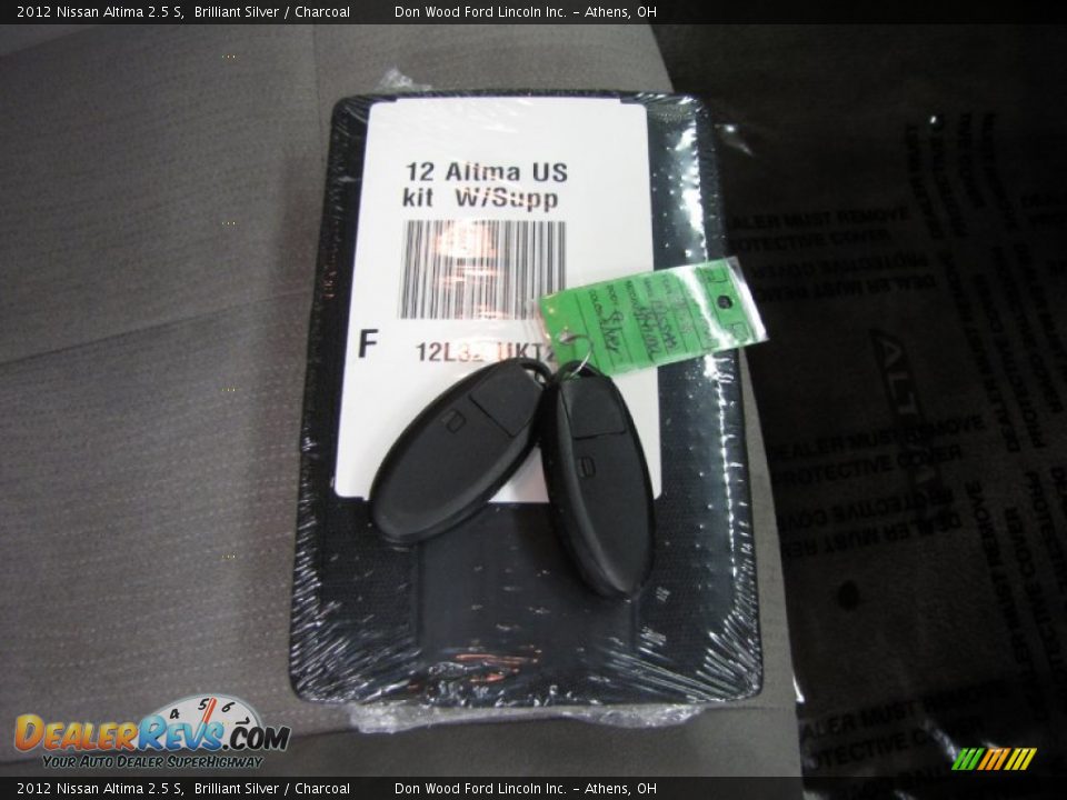 2012 Nissan Altima 2.5 S Brilliant Silver / Charcoal Photo #27