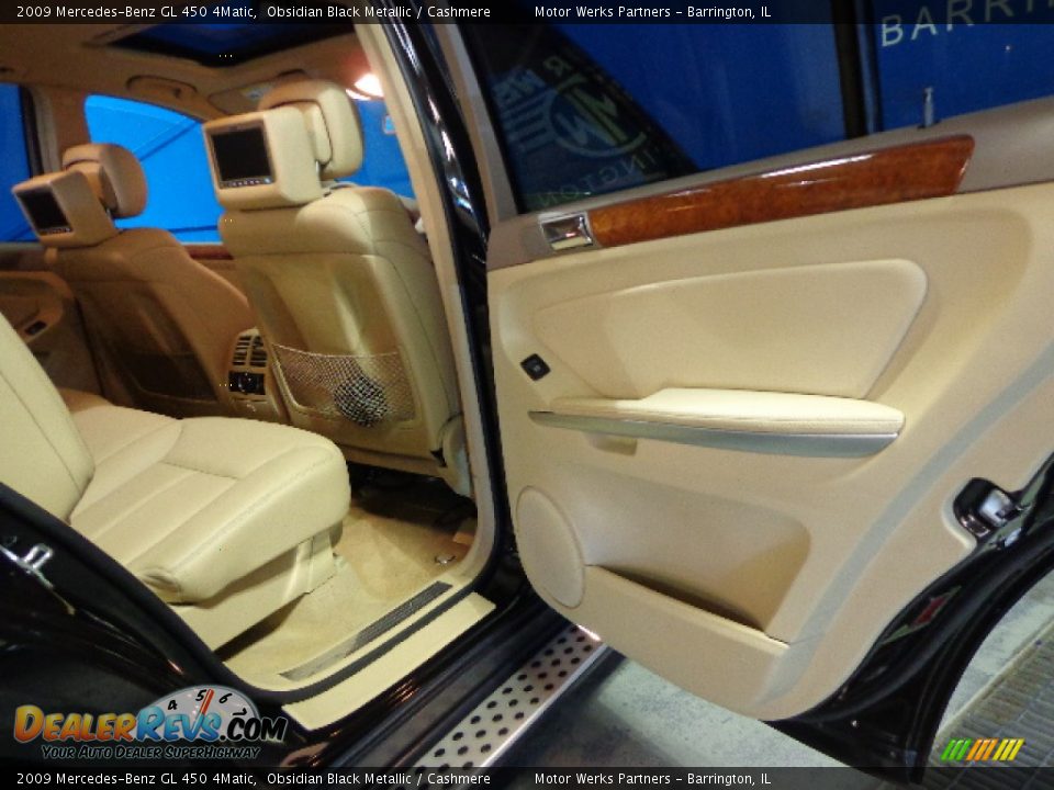 2009 Mercedes-Benz GL 450 4Matic Obsidian Black Metallic / Cashmere Photo #31