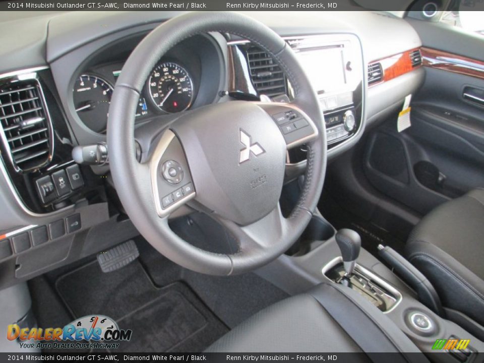 2014 Mitsubishi Outlander GT S-AWC Diamond White Pearl / Black Photo #13