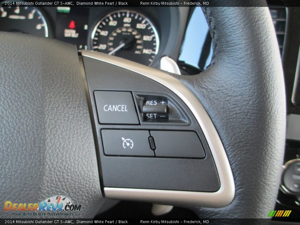 2014 Mitsubishi Outlander GT S-AWC Diamond White Pearl / Black Photo #20