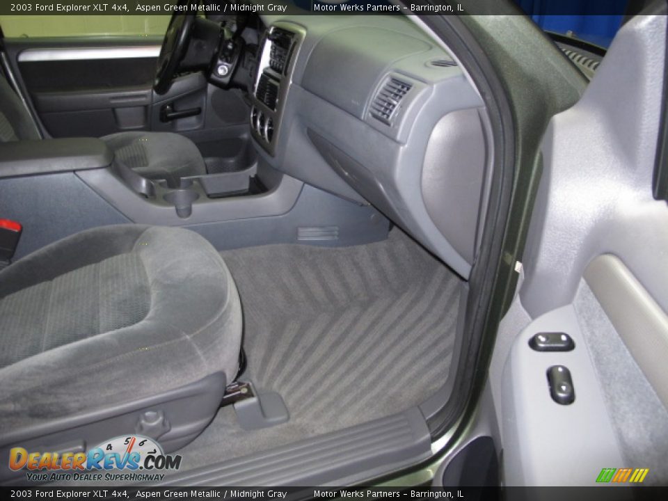 2003 Ford Explorer XLT 4x4 Aspen Green Metallic / Midnight Gray Photo #16