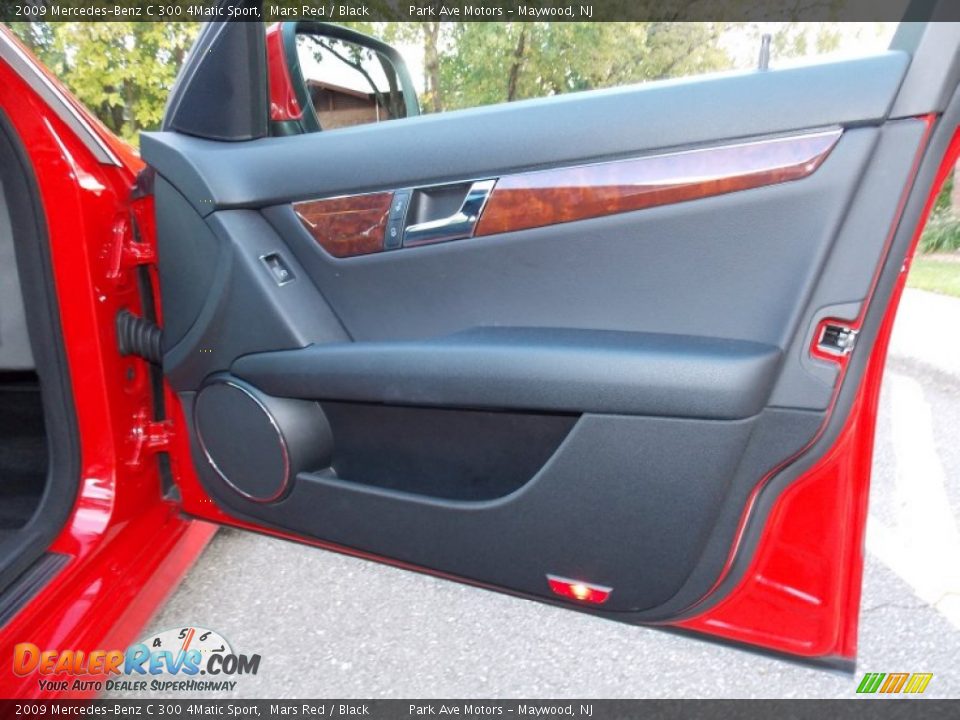 Door Panel of 2009 Mercedes-Benz C 300 4Matic Sport Photo #19