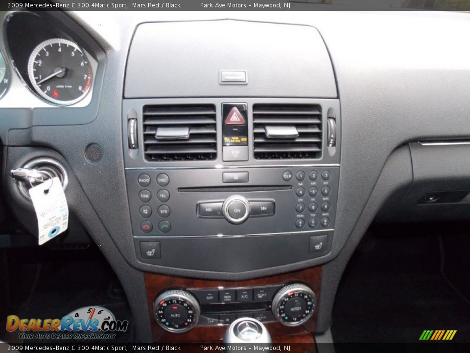Controls of 2009 Mercedes-Benz C 300 4Matic Sport Photo #31