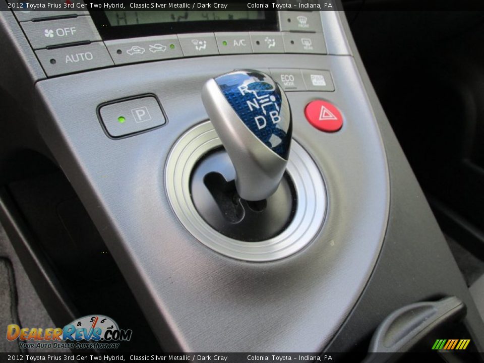 2012 Toyota Prius 3rd Gen Two Hybrid Classic Silver Metallic / Dark Gray Photo #16