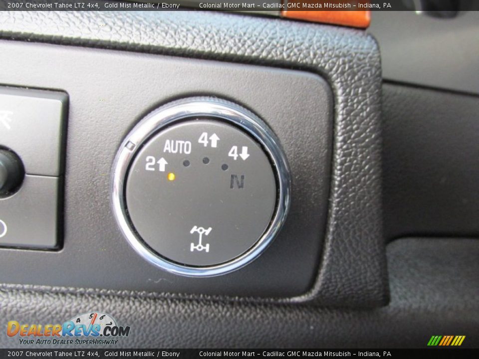 2007 Chevrolet Tahoe LTZ 4x4 Gold Mist Metallic / Ebony Photo #16