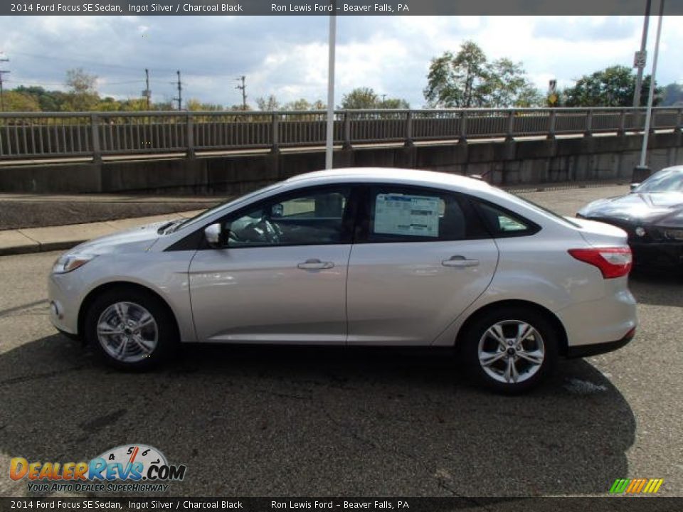2014 Ford Focus SE Sedan Ingot Silver / Charcoal Black Photo #5