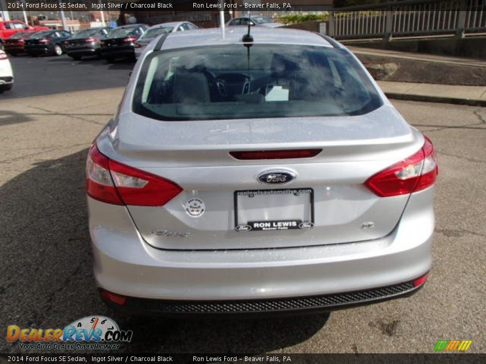 2014 Ford Focus SE Sedan Ingot Silver / Charcoal Black Photo #7
