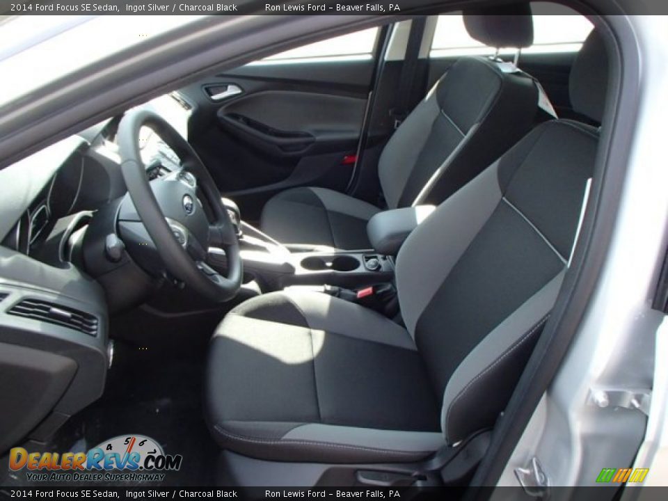 2014 Ford Focus SE Sedan Ingot Silver / Charcoal Black Photo #10