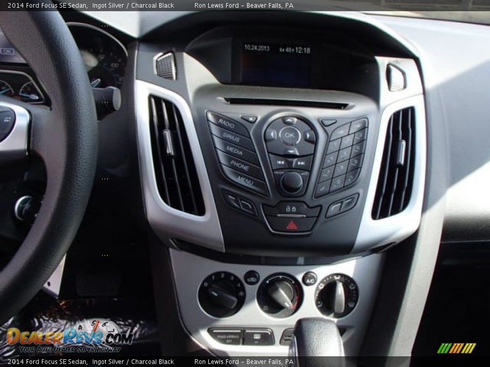 2014 Ford Focus SE Sedan Ingot Silver / Charcoal Black Photo #16