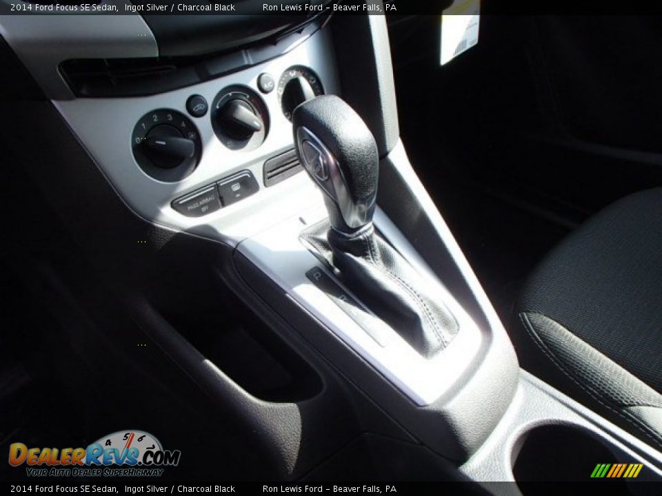 2014 Ford Focus SE Sedan Ingot Silver / Charcoal Black Photo #17