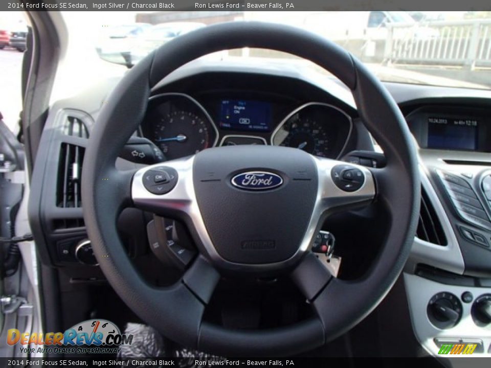 2014 Ford Focus SE Sedan Ingot Silver / Charcoal Black Photo #18