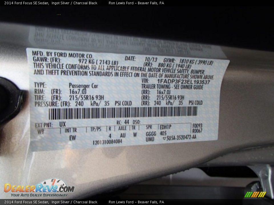 2014 Ford Focus SE Sedan Ingot Silver / Charcoal Black Photo #20