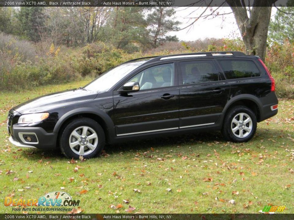 Front 3/4 View of 2008 Volvo XC70 AWD Photo #2