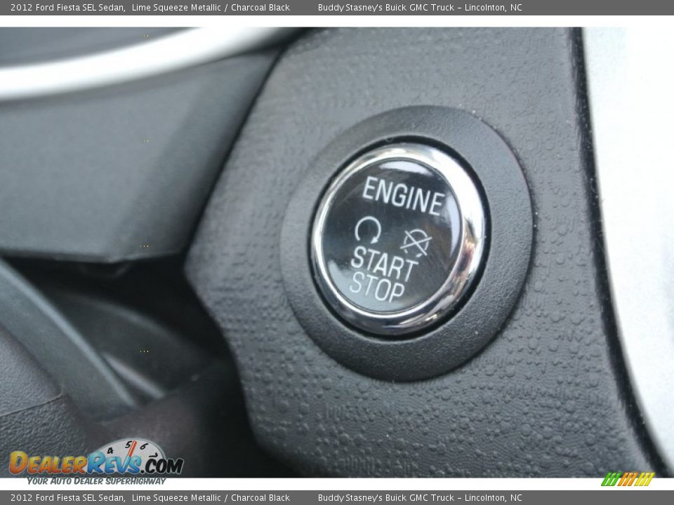 2012 Ford Fiesta SEL Sedan Lime Squeeze Metallic / Charcoal Black Photo #16