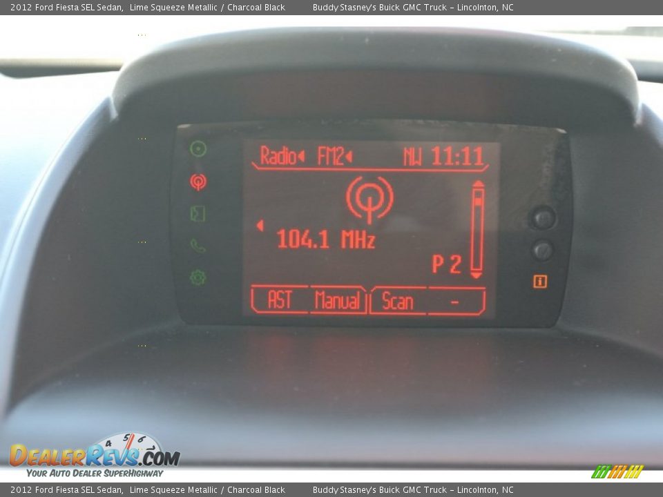 2012 Ford Fiesta SEL Sedan Lime Squeeze Metallic / Charcoal Black Photo #17