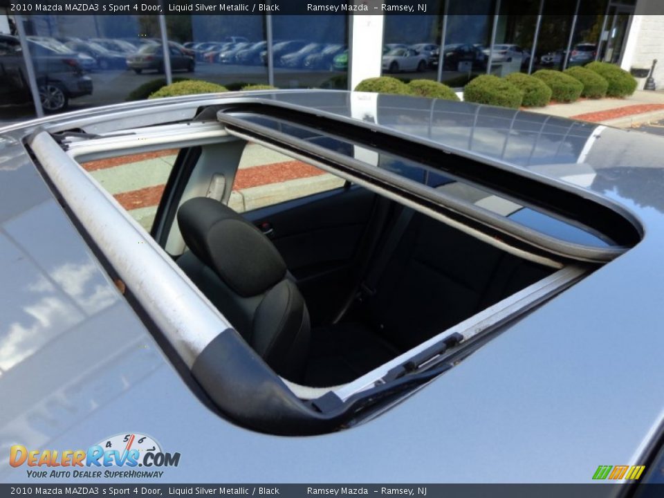 2010 Mazda MAZDA3 s Sport 4 Door Liquid Silver Metallic / Black Photo #11