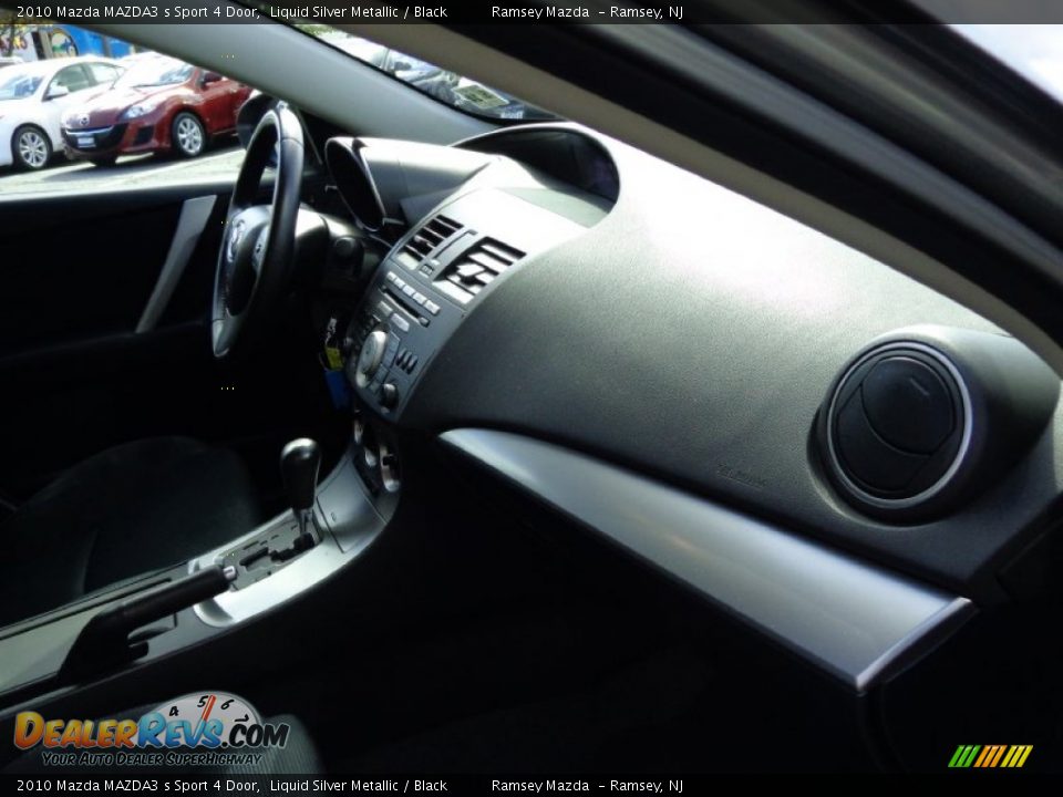 2010 Mazda MAZDA3 s Sport 4 Door Liquid Silver Metallic / Black Photo #13