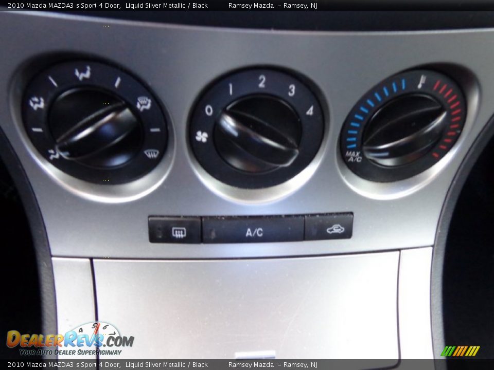 2010 Mazda MAZDA3 s Sport 4 Door Liquid Silver Metallic / Black Photo #33