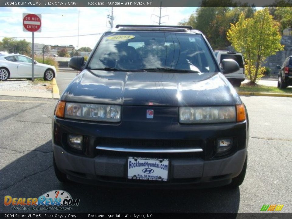 2004 Saturn VUE V6 Black Onyx / Gray Photo #2