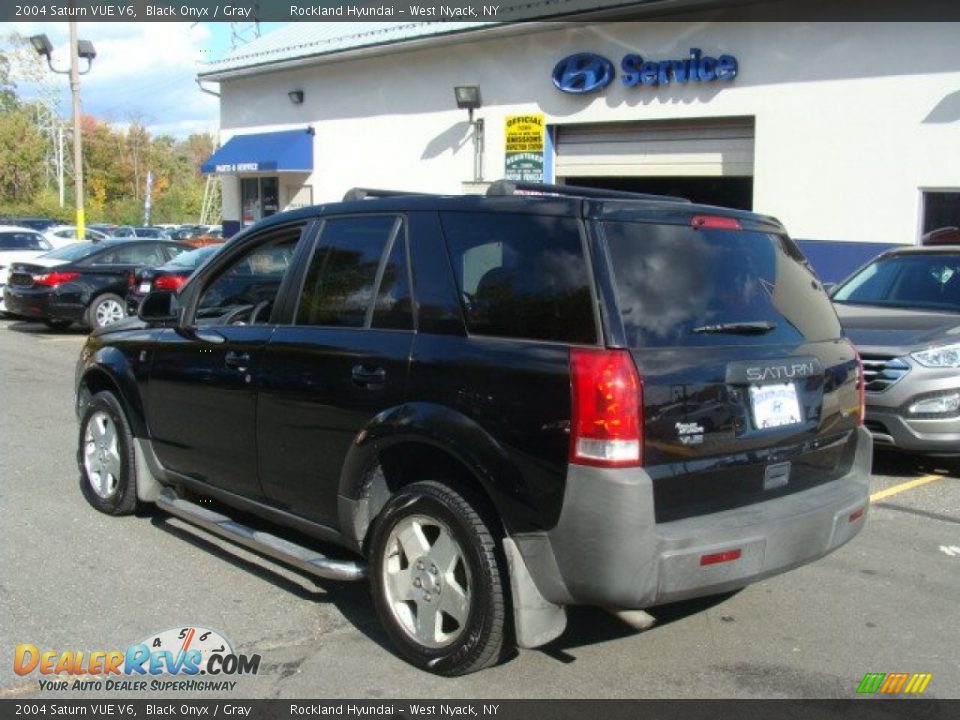 2004 Saturn VUE V6 Black Onyx / Gray Photo #6